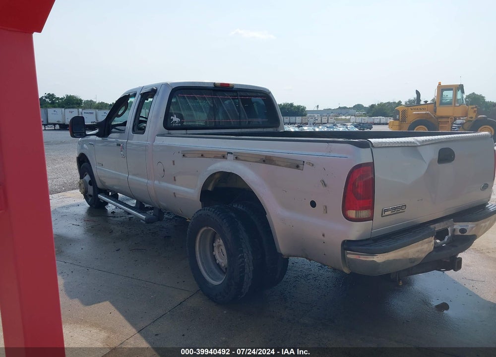 2005 FORD F-350 LARIAT/XL/XLT VIN: 1FTWX32P75EC70905