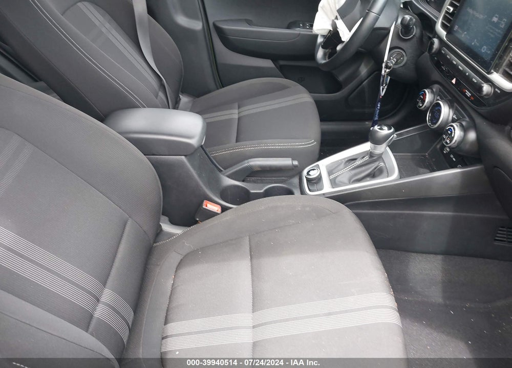 2023 HYUNDAI VENUE SEL VIN: KMHRC8A30PU211283