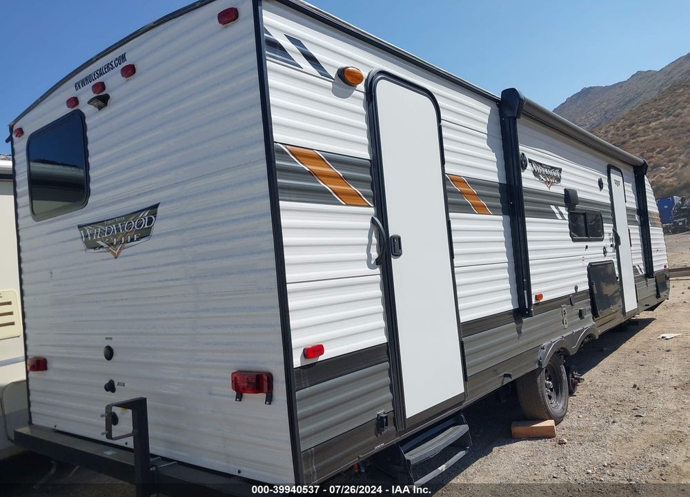 2021 FOREST RIVER WILDWOOD VIN: 4X4TWDB28M7370203