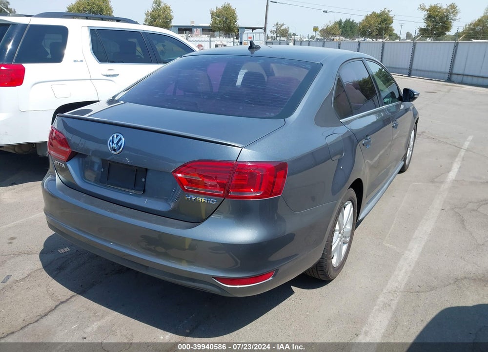 2013 VOLKSWAGEN JETTA HYBRID SEL VIN: 3VW637AJ3DM265559