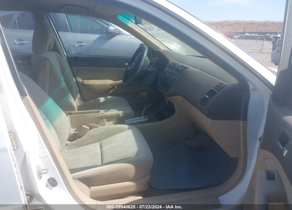 2004 HONDA CIVIC LX VIN: 2HGES165X4H539639