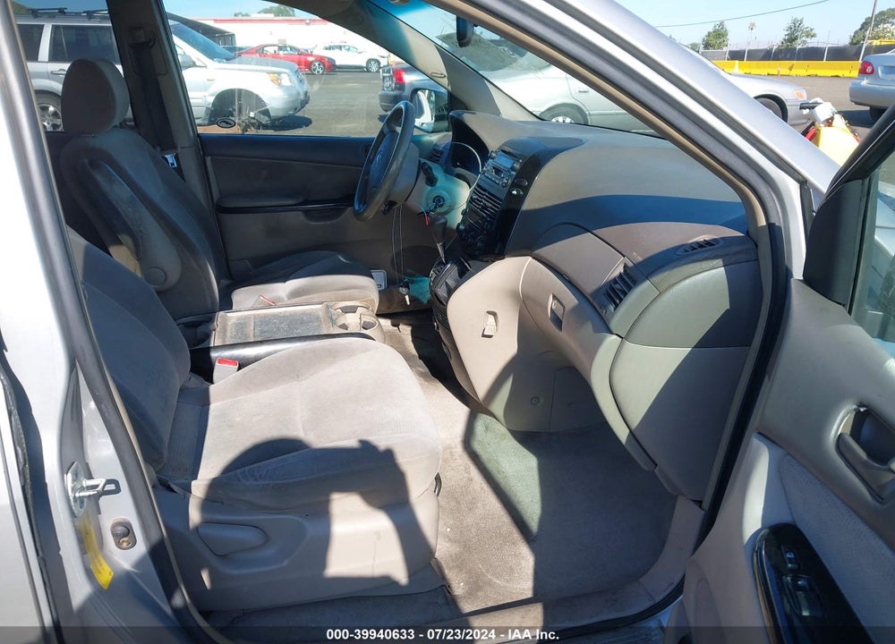2004 TOYOTA SIENNA LE VIN: 5TDZA23CX4S130280