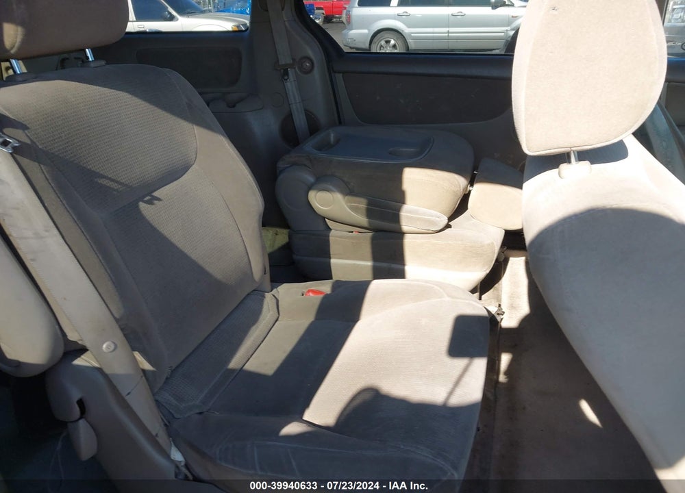 2004 TOYOTA SIENNA LE VIN: 5TDZA23CX4S130280