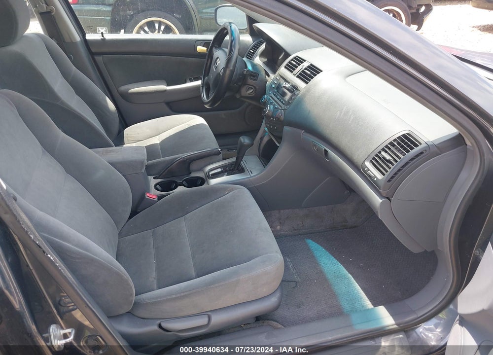 2005 HONDA ACCORD 2.4 EX VIN: 1HGCM56725A176411