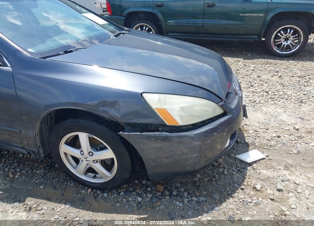 2005 HONDA ACCORD 2.4 EX VIN: 1HGCM56725A176411