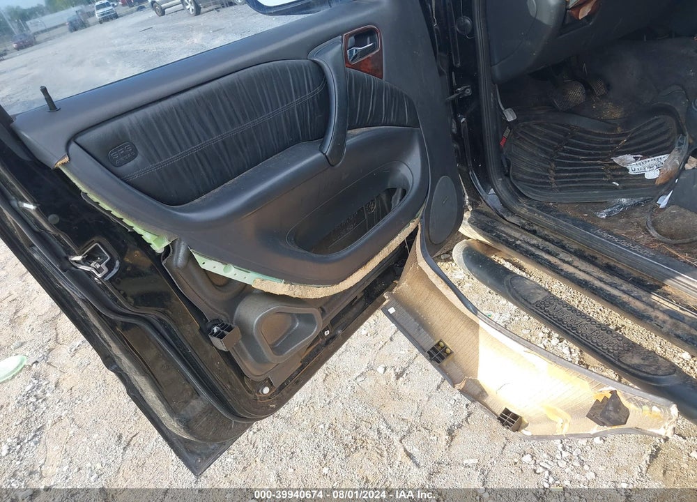 2001 MERCEDES-BENZ ML 320 VIN: 4JGAB54E11A249609