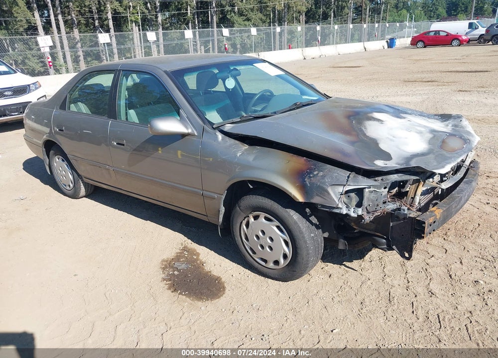 1999 TOYOTA CAMRY LE VIN: JT2BG22K9X0380327