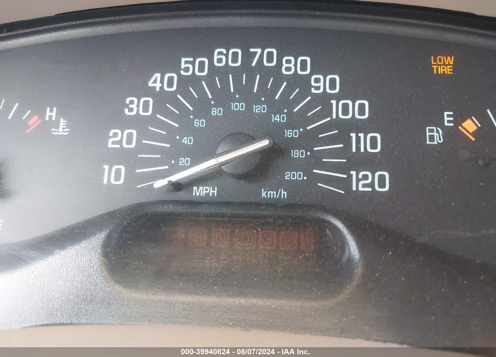 2001 BUICK CENTURY CUSTOM VIN: 2G4WS52J611146928