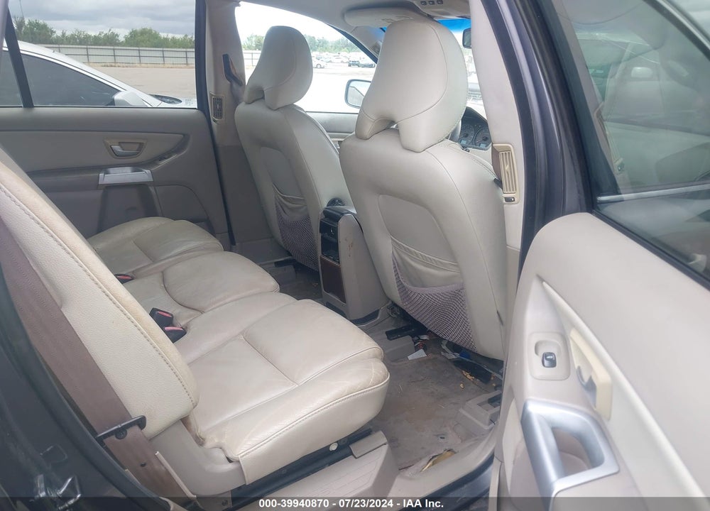 2005 VOLVO XC90 2.5T AWD VIN: YV1CZ592X51138452