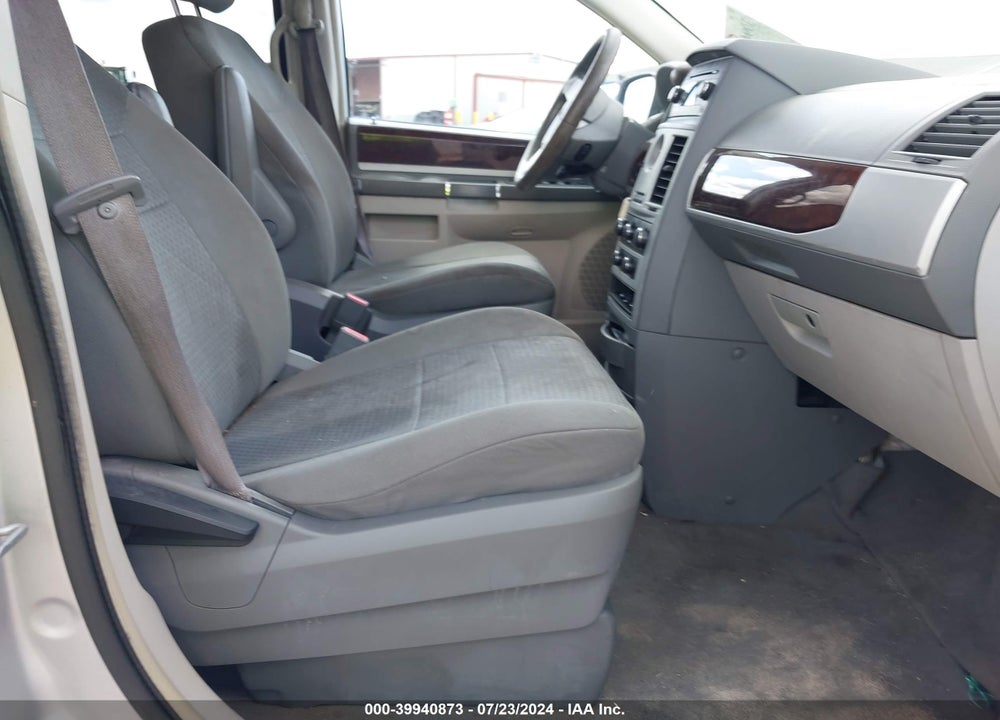 2010 CHRYSLER TOWN & COUNTRY TOURING VIN: 2A4RR5D13AR307144
