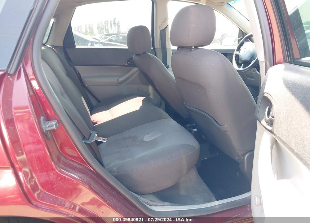 2007 FORD FOCUS S/SE/SES VIN: 1FAFP34N87W180404