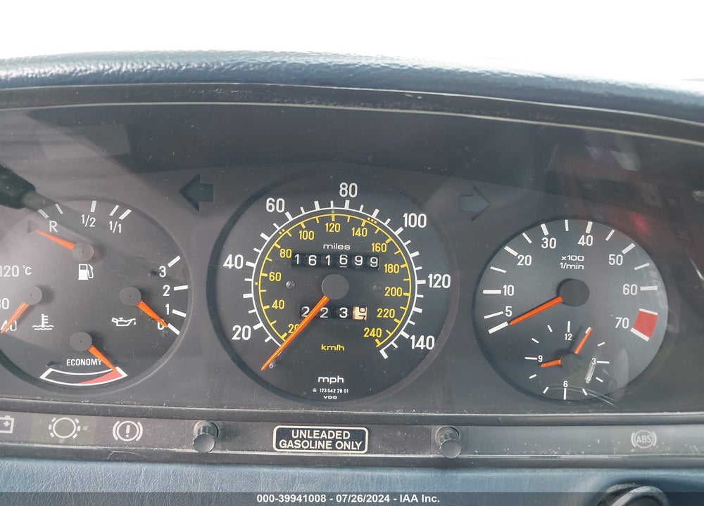 1985 MERCEDES-BENZ 280 VIN: WDB1230531A201097