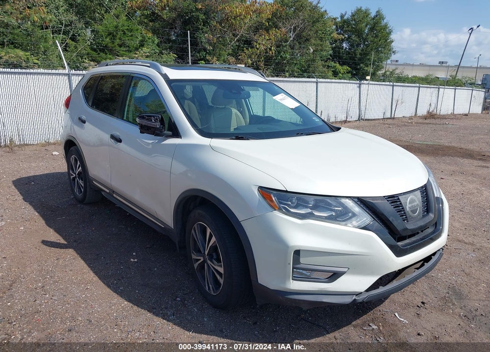 2017 NISSAN ROGUE SL VIN: 5N1AT2MT1HC847398