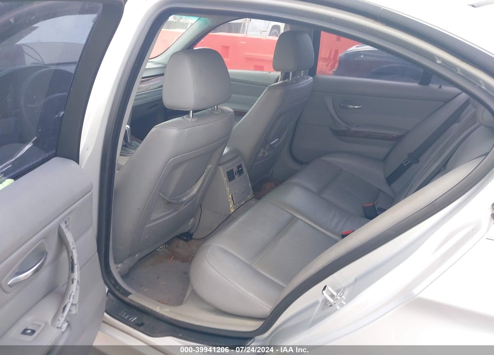 2006 BMW 325I VIN: WBAVB13556KX36102