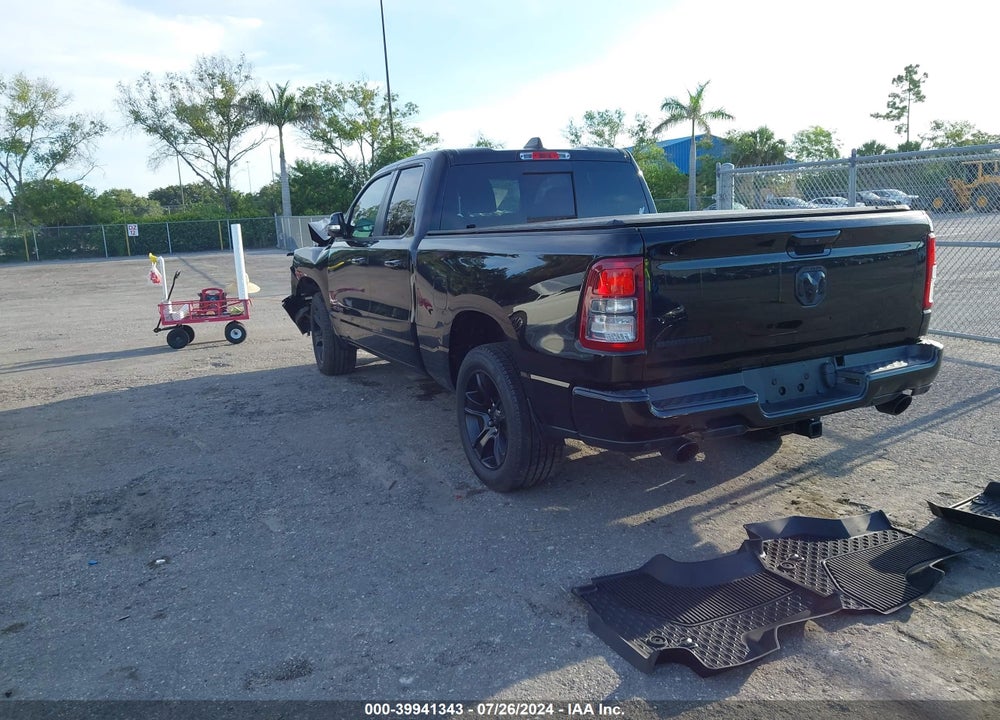 2020 RAM 1500 BIG HORN QUAD CAB 4X2 6'4 BOX VIN: 1C6RREBT0LN202496