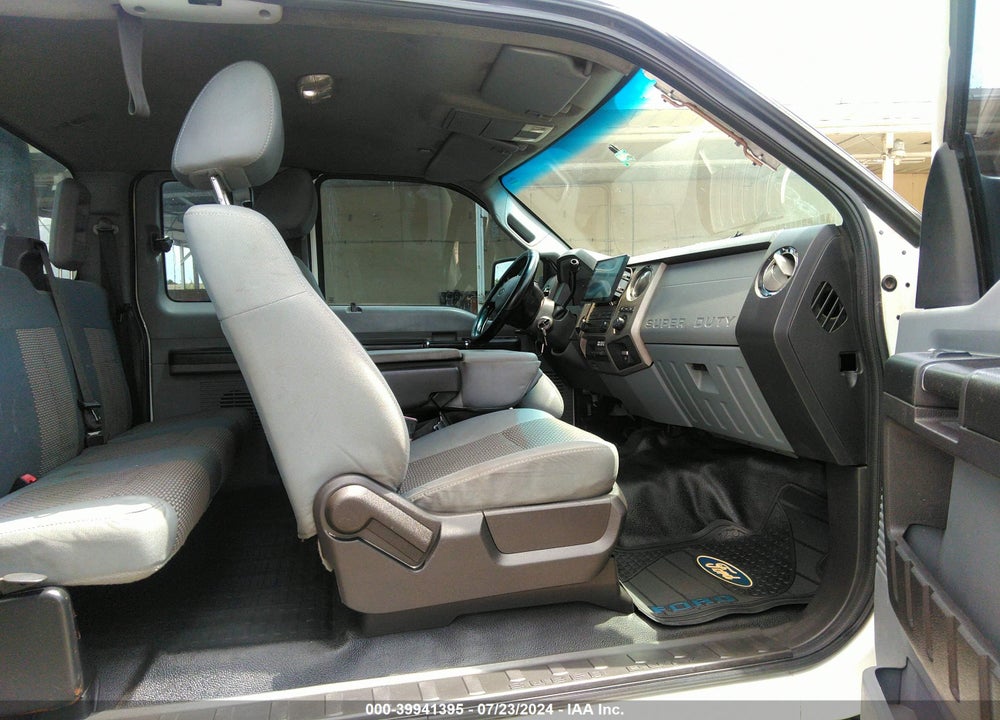 2013 FORD F-650 VIN: 3FRNX6FCXDV778215