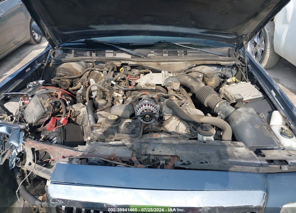 2008 MERCURY GRAND MARQUIS LS VIN: 2MEFM75V98X637816