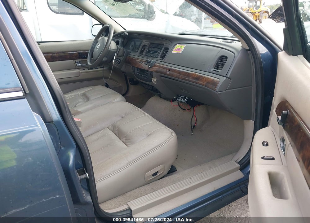2008 MERCURY GRAND MARQUIS LS VIN: 2MEFM75V98X637816