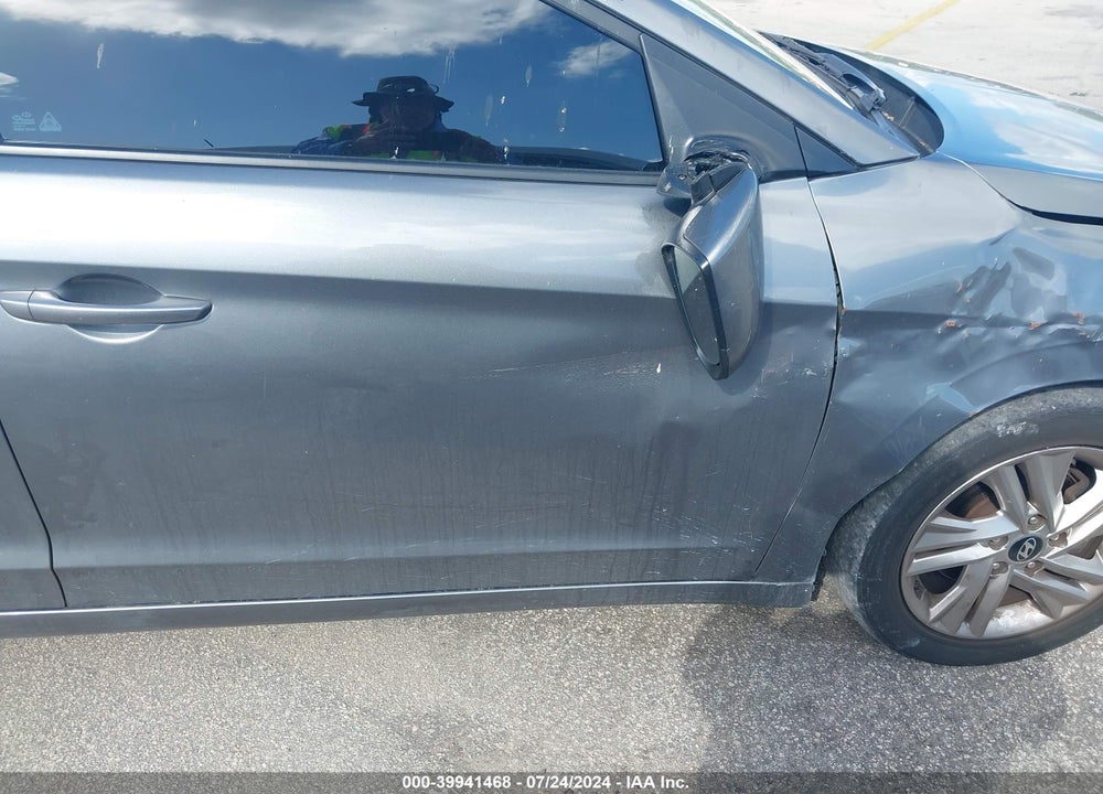 2019 HYUNDAI ELANTRA SEL VIN: 5NPD84LF0KH468186