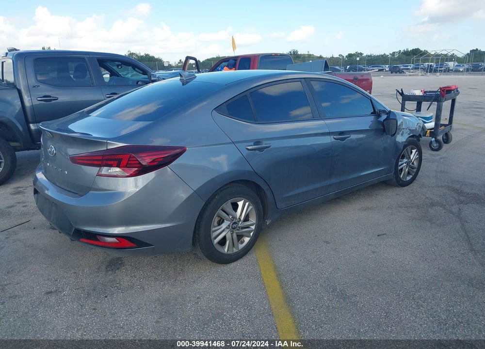 2019 HYUNDAI ELANTRA SEL VIN: 5NPD84LF0KH468186