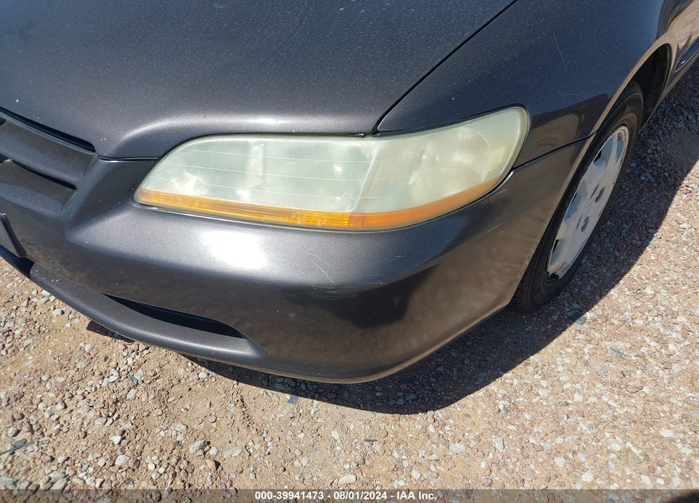 1998 HONDA ACCORD LX VIN: 1HGCG5644WA045169