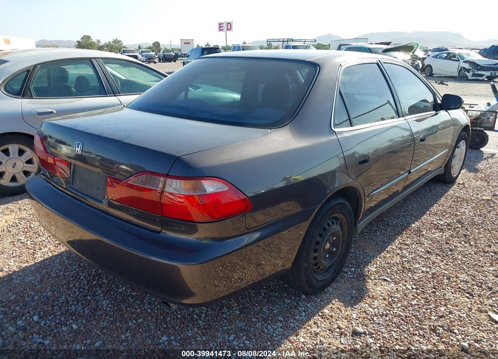 1998 HONDA ACCORD LX VIN: 1HGCG5644WA045169