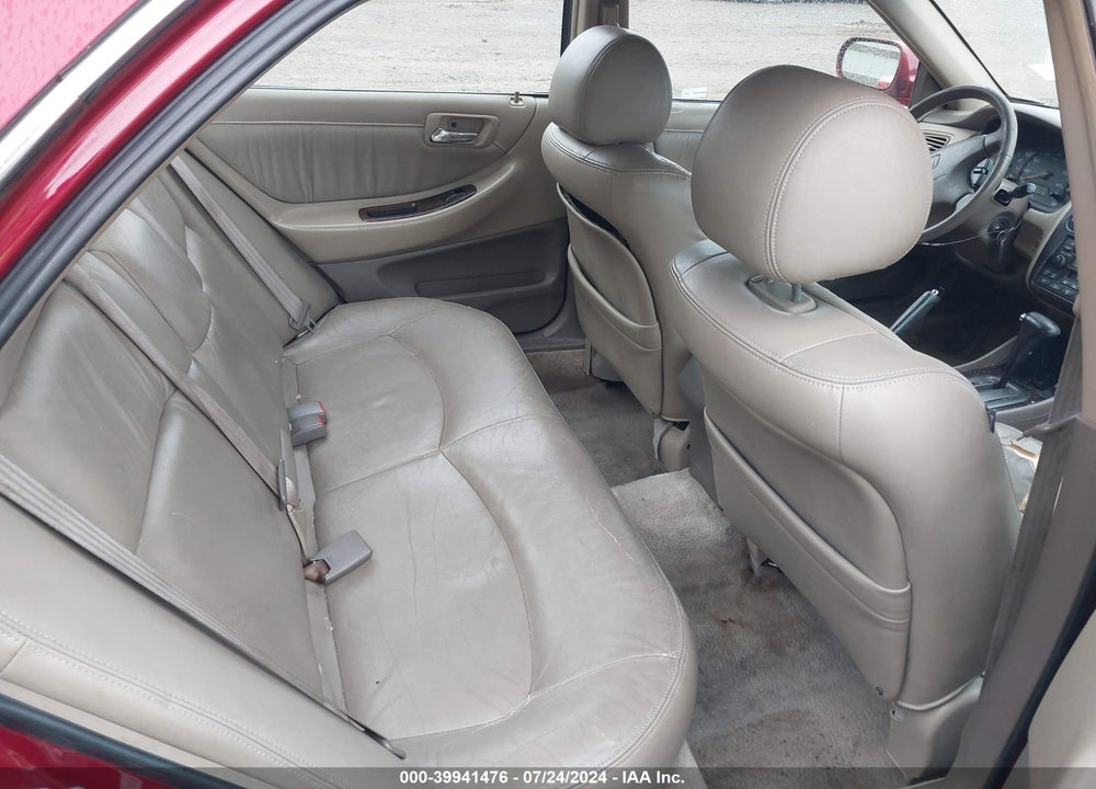2001 HONDA ACCORD 3.0 EX VIN: 1HGCG16581A048683