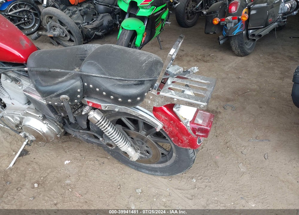 1990 HARLEY-DAVIDSON XLH883 VIN: 1HD4CAM11LY111985