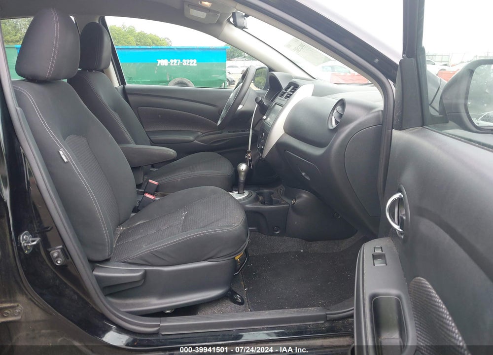 2019 NISSAN VERSA 1.6 SV VIN: 3N1CN7AP6KL814701