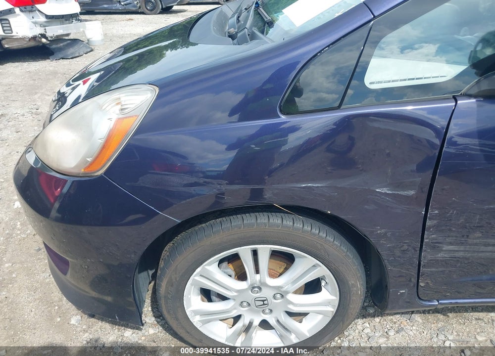 2010 HONDA FIT SPORT VIN: JHMGE8G48AC015139