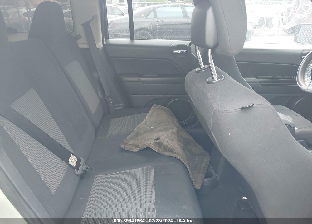 2011 JEEP PATRIOT VIN: 1J4NT1GA7BD270849