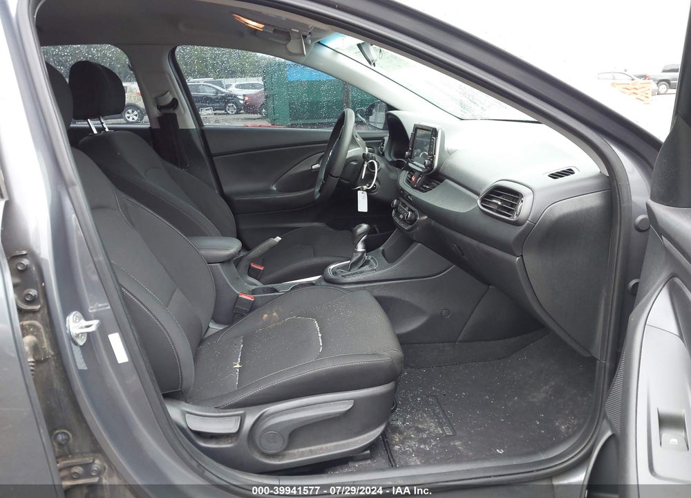 2018 HYUNDAI ELANTRA GT VIN: KMHH35LE4JU041638