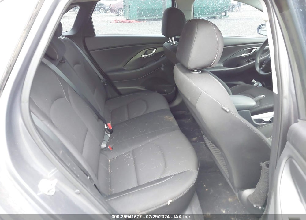 2018 HYUNDAI ELANTRA GT VIN: KMHH35LE4JU041638