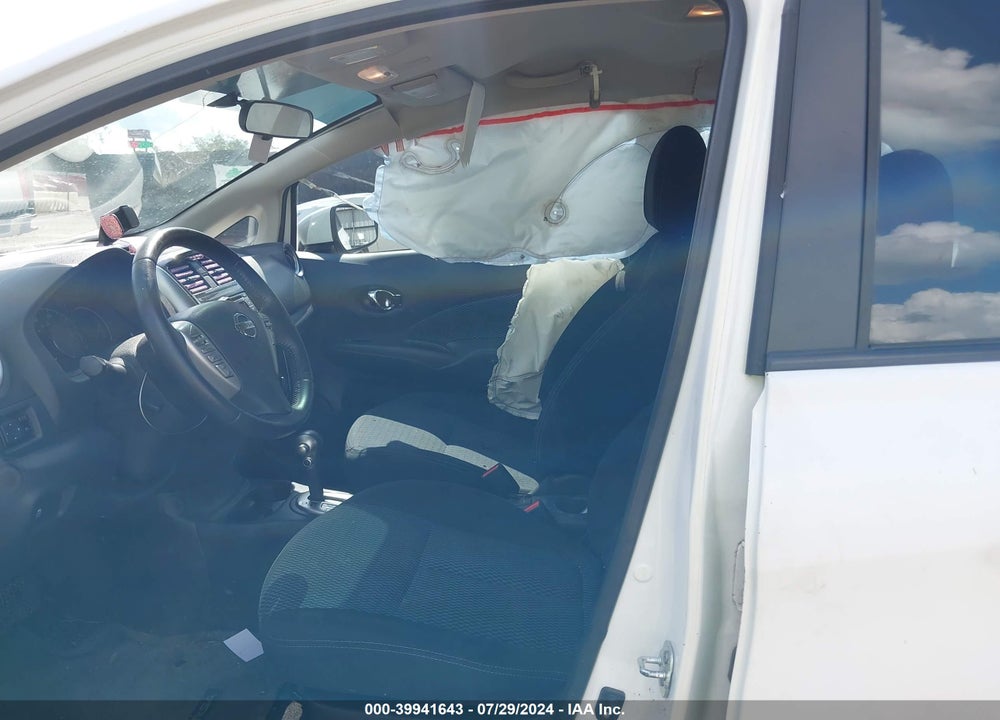 2015 NISSAN VERSA NOTE SV VIN: 3N1CE2CP0FL423114
