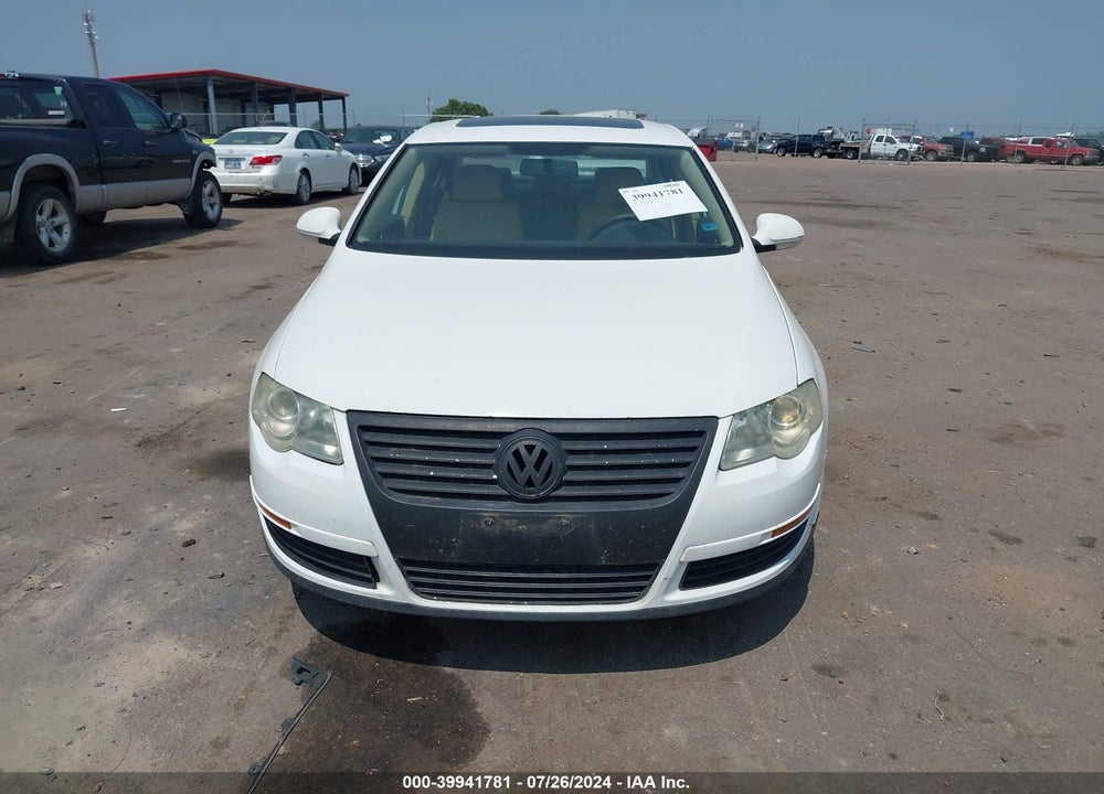2008 VOLKSWAGEN PASSAT KOMFORT VIN: WVWAK73C38P054148