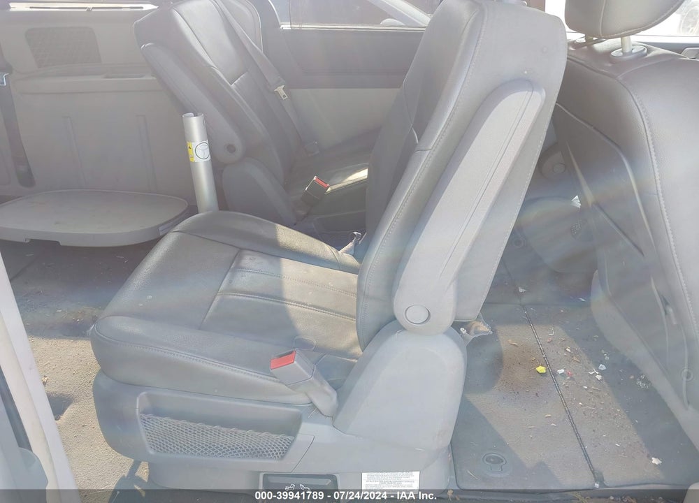 2008 CHRYSLER TOWN & COUNTRY TOURING VIN: 2A8HR54P28R775083