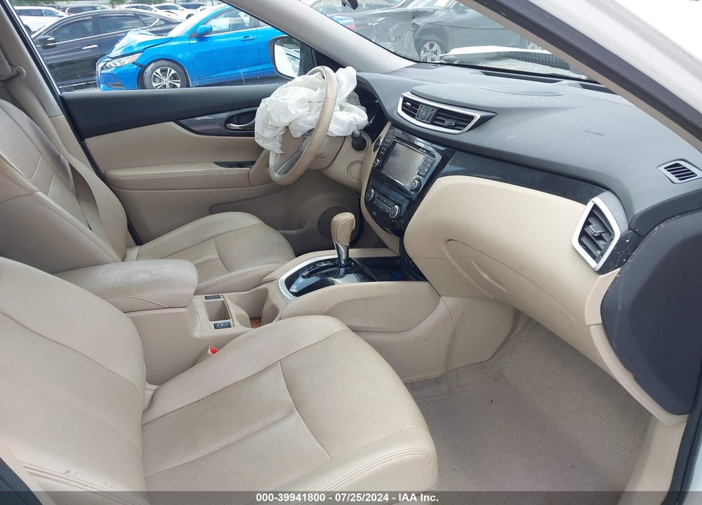 2015 NISSAN ROGUE SL VIN: 5N1AT2MT1FC900517