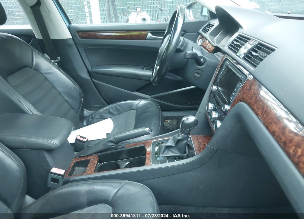 2012 VOLKSWAGEN PASSAT 3.6L V6 SEL PREMIUM VIN: 1VWCM7A34CC071754