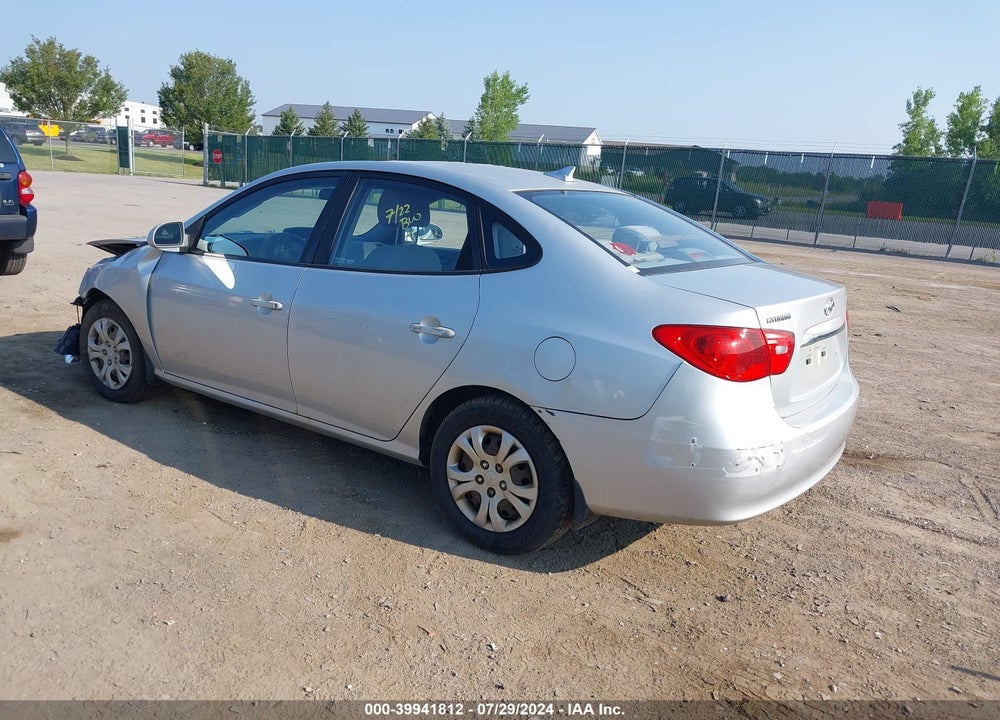2010 HYUNDAI ELANTRA GLS VIN: KMHDU4AD5AU082215