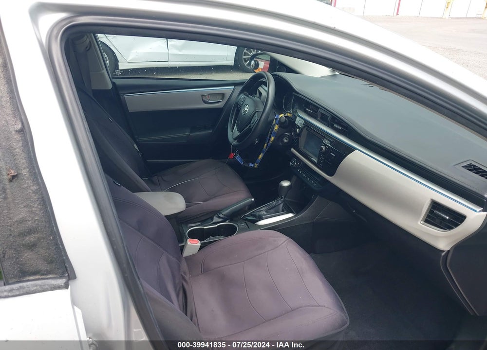 2015 TOYOTA COROLLA LE VIN: 5YFBURHEXFP266268