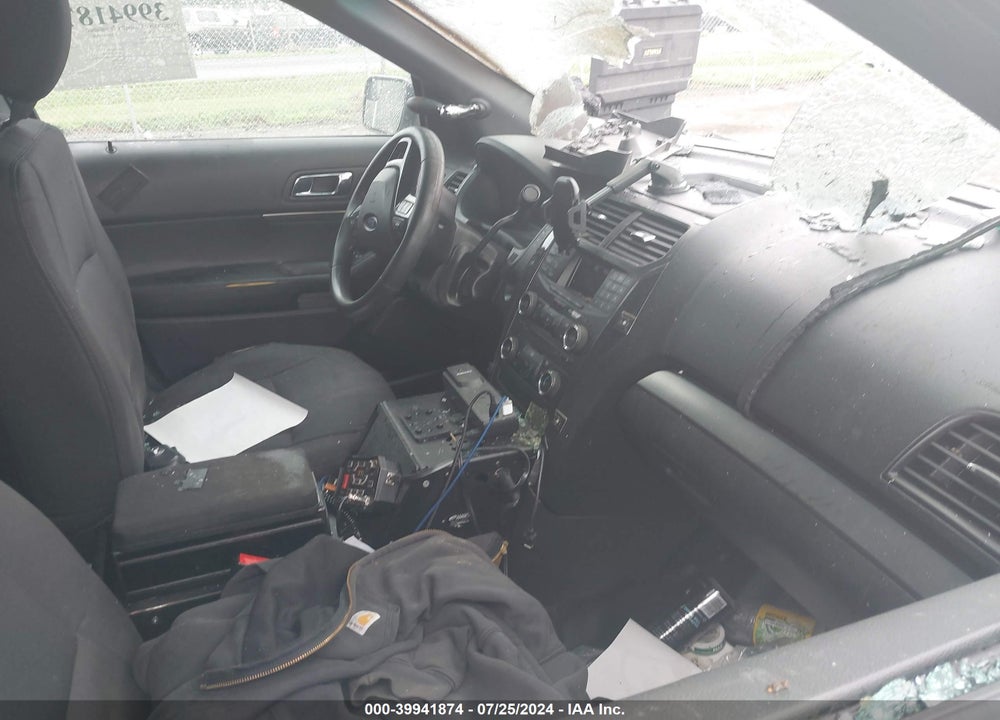 2017 FORD UTILITY POLICE INTERCEPTOR VIN: 1FM5K8AR2HGA94568