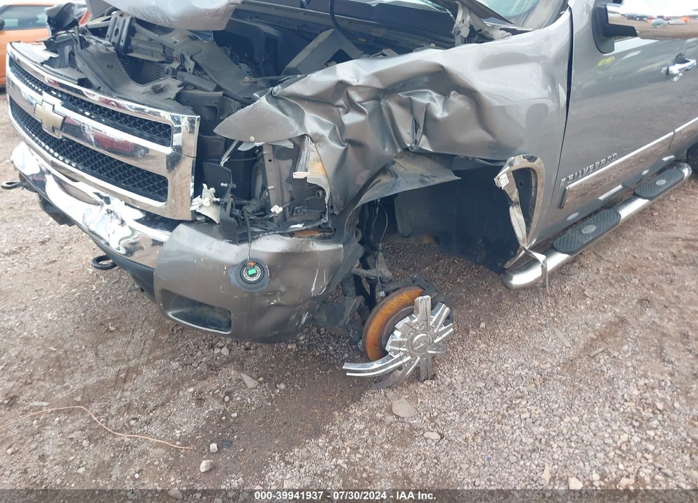2008 CHEVROLET SILVERADO 1500 LT1 VIN: 2GCEC190581318332