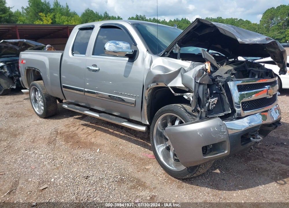 2008 CHEVROLET SILVERADO 1500 LT1 VIN: 2GCEC190581318332