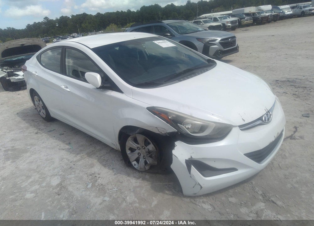 2016 HYUNDAI ELANTRA SE VIN: 5NPDH4AE9GH754488