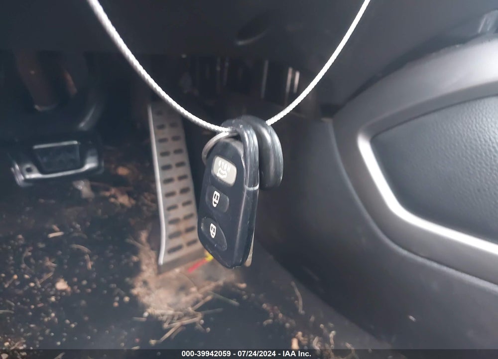2014 HYUNDAI VELOSTER BASE W/BLACK VIN: KMHTC6AD8EU216912