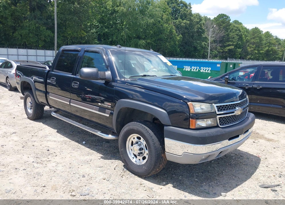 2005 CHEVROLET SILVERADO 2500HD LT VIN: 1GCHK23245F832385