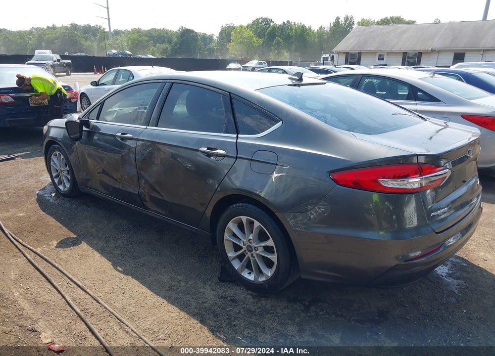 2019 FORD FUSION SE VIN: 3FA6P0HD1KR163021