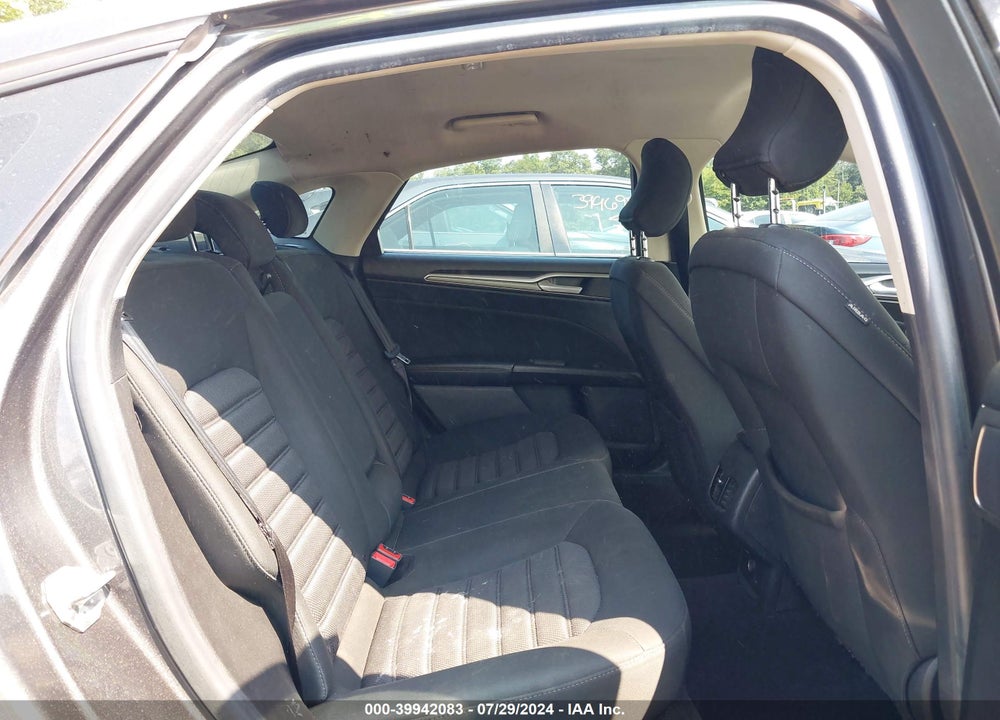 2019 FORD FUSION SE VIN: 3FA6P0HD1KR163021