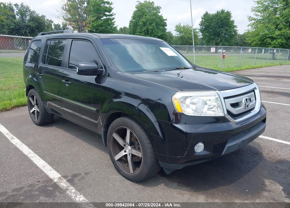 2011 HONDA PILOT TOURING VIN: 5FNYF4H91BB054455