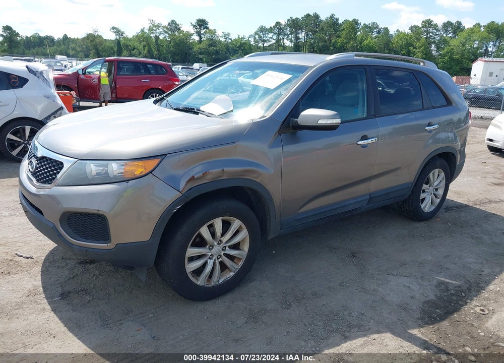 2011 KIA SORENTO LX V6 VIN: 5XYKT4A26BG045349